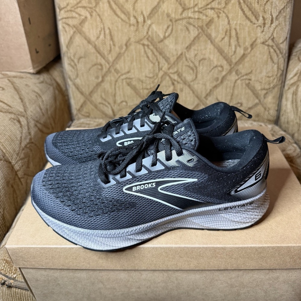 Brooks‎ Levitate 6 Womens 9 Medium B Black Running Shoes Sneakers 1203831B039